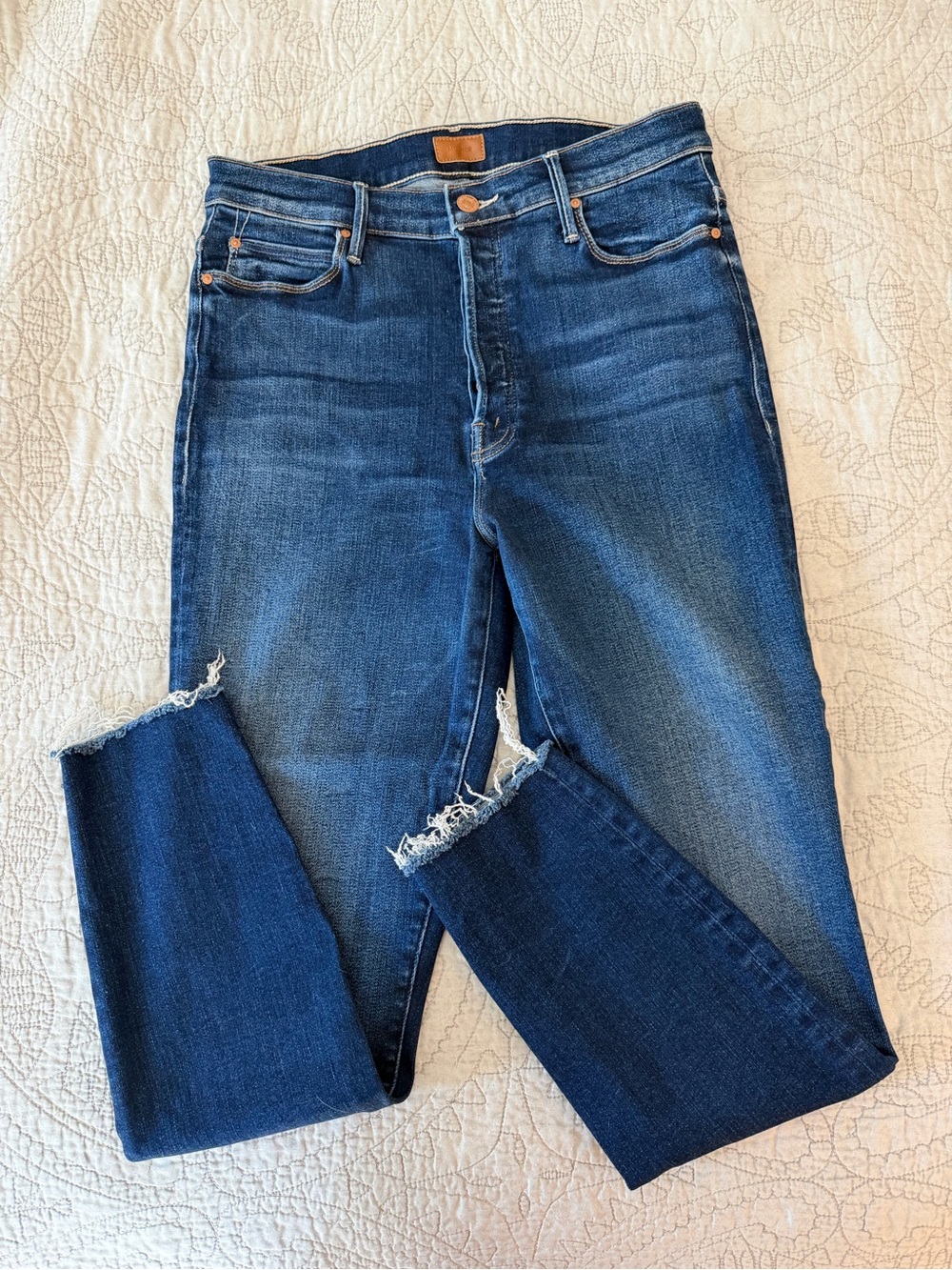MOTHER The Stunner Ankle Fray “Change Is In The Air” Jeans Size 32